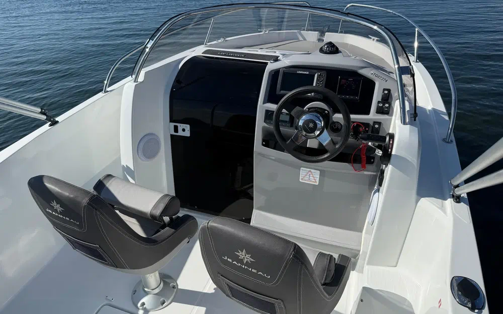 slider 3 Jeanneau Cap Camarat 5.5 WA