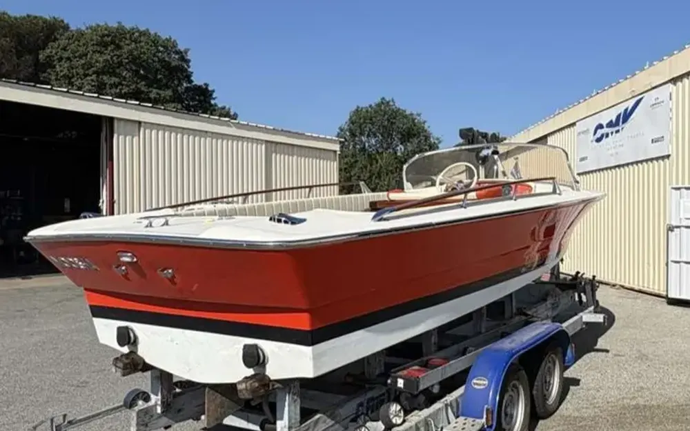slider 10 Riva Rudy