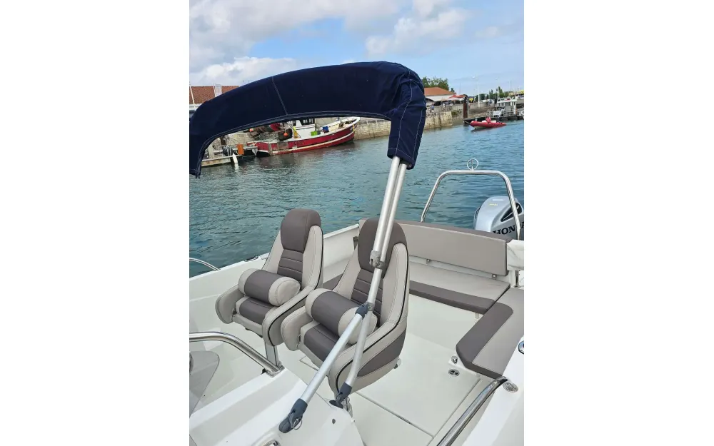 slider 2 Jeanneau Cap Camarat 7.5 WA Serie 2