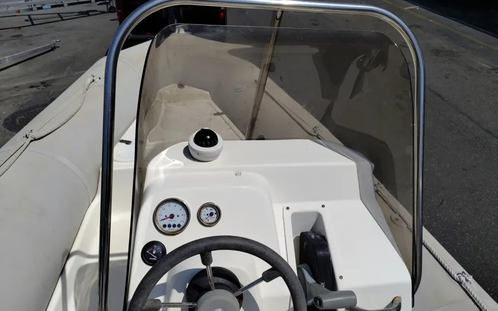 slider 8 Zodiac Pro 550 Open