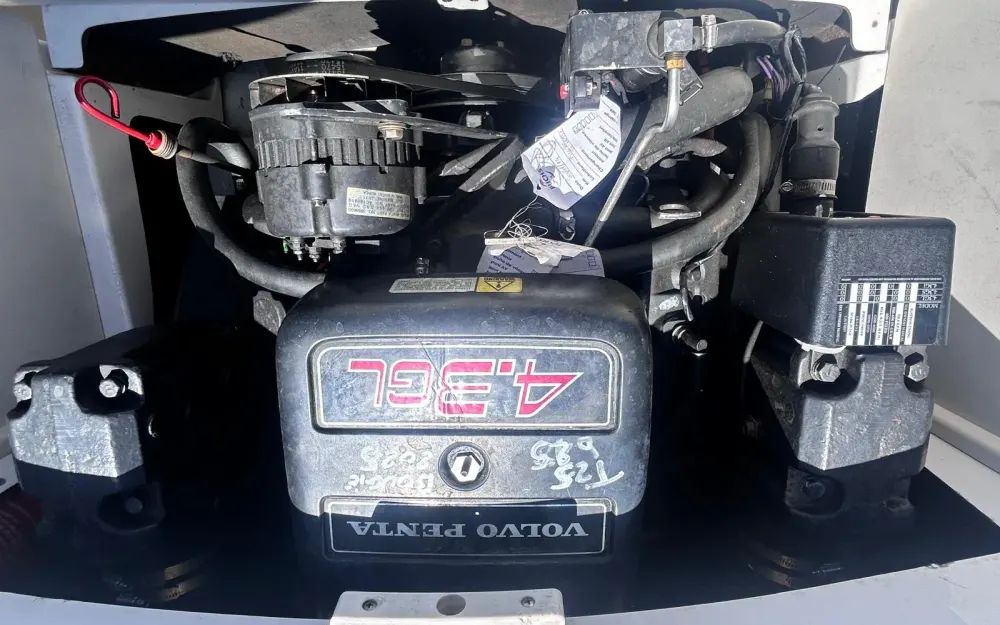 slider 4 Four Winns RX 10