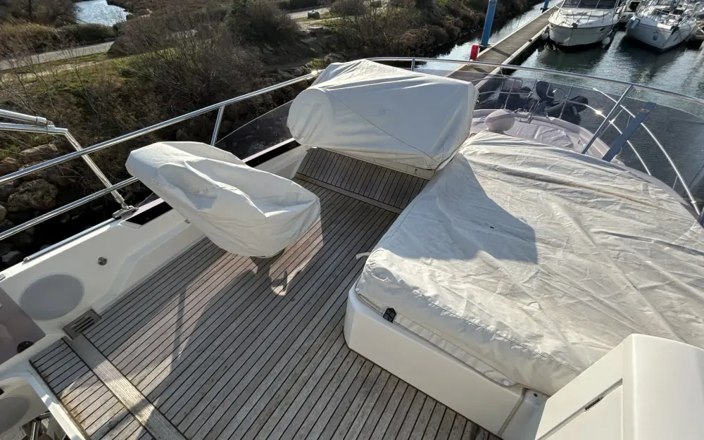 slider 12 Jeanneau Prestige 420 Fly