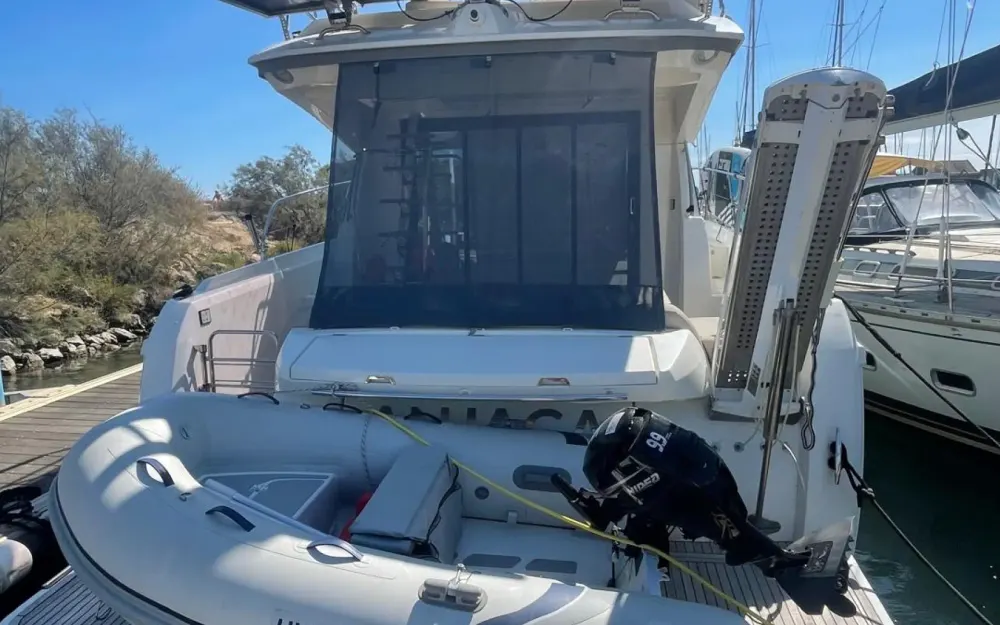 slider 2 Jeanneau Prestige 420 Fly