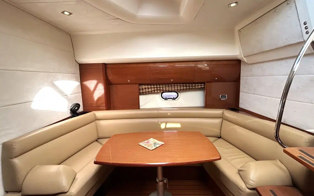 slider 11 Jeanneau Prestige 42