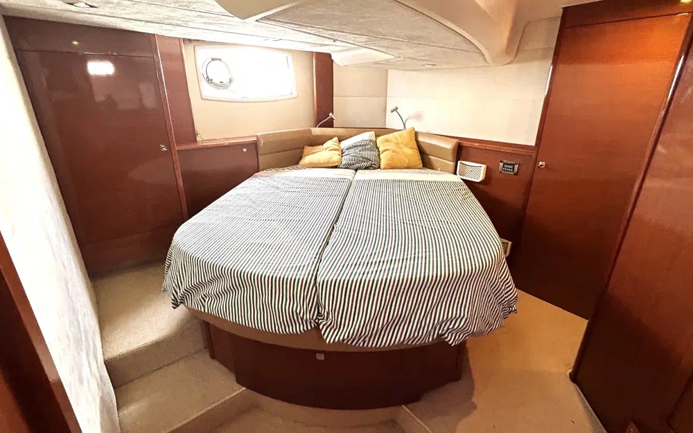 slider 17 Jeanneau Prestige 42