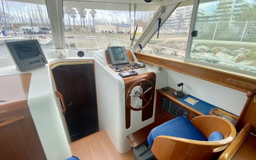 slider 9 Beneteau Antares 10.80