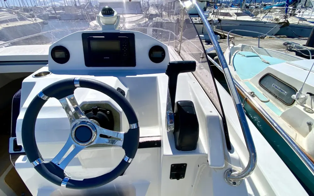 slider 7 Pacific Craft  650 SC