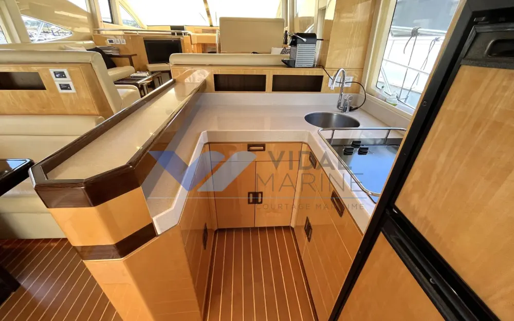 slider 14 Gulf Craft Majesty 56