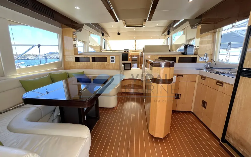 slider 1 Gulf Craft Majesty 56