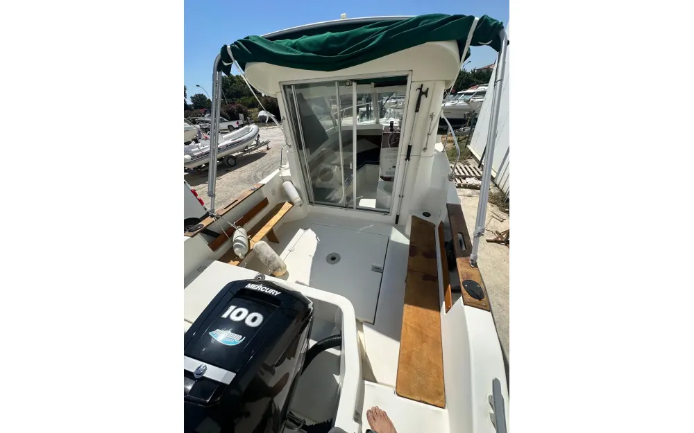 slider 3 Jeanneau Merry Fisher 610