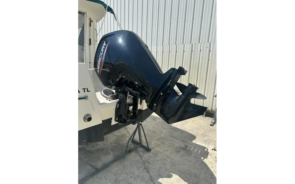slider 4 Jeanneau Merry Fisher 610