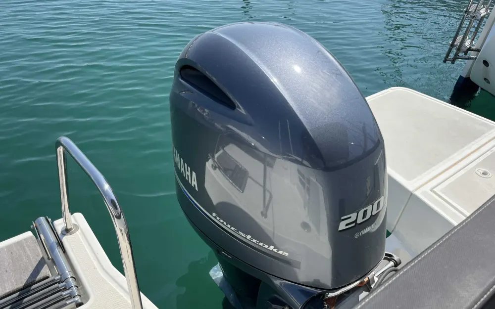 slider 9 Jeanneau Merry Fisher 795 Serie 2