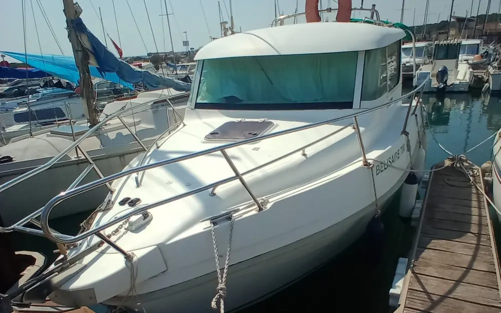 slider 0 Mery Nautic Belisaire 700