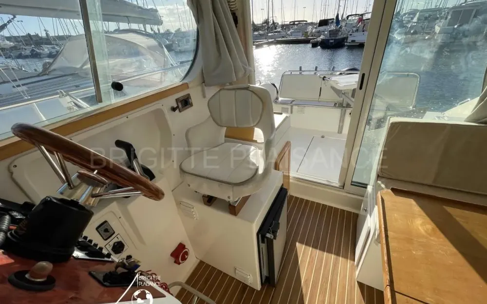 slider 3 Mery Nautic Belisaire 700
