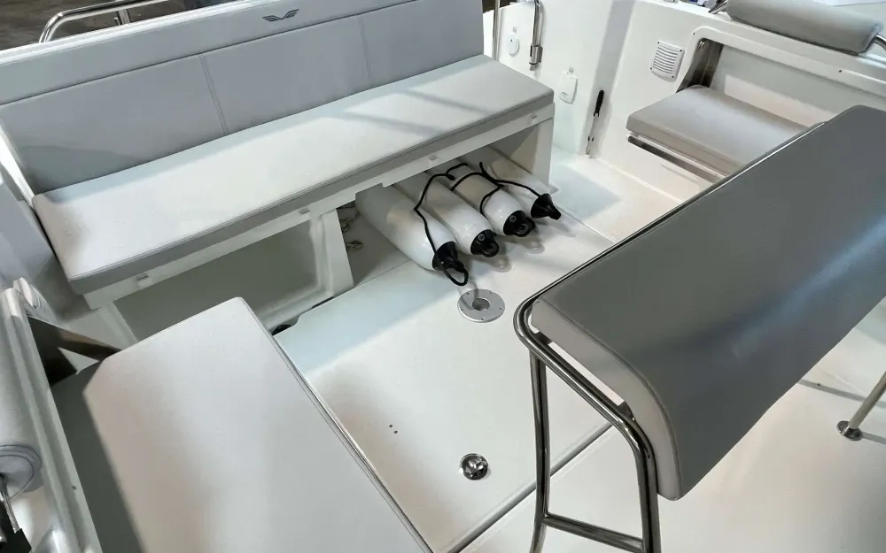 slider 2 Beneteau Flyer 7 SUNdeck