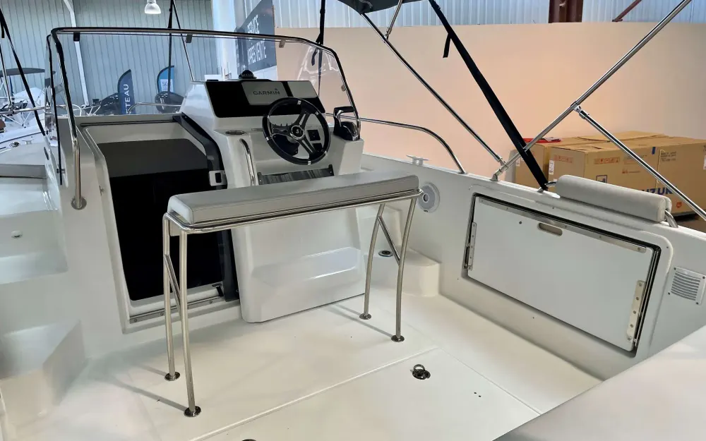 slider 3 Beneteau Flyer 7 SUNdeck