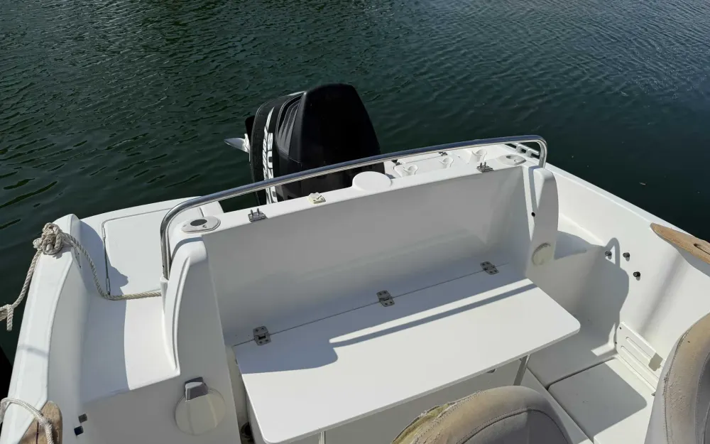 slider 16 Beneteau Flyer 650 Open