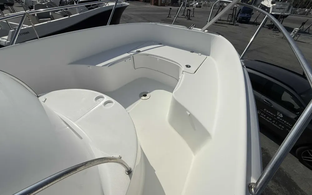 slider 2 Beneteau Flyer 650 Open