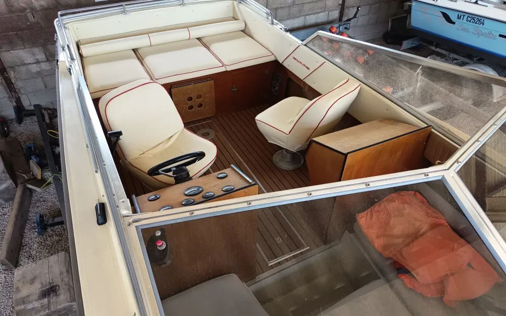 slider 31 Schweizer Saphir 650 GT