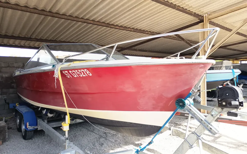 slider 1 Schweizer Saphir 650 GT