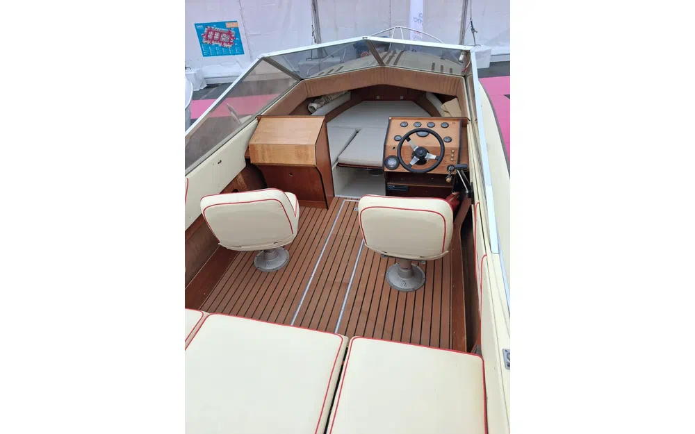 slider 51 Schweizer Saphir 650 GT