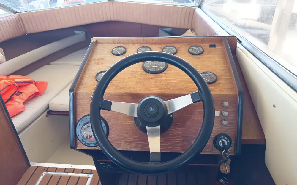 slider 6 Schweizer Saphir 650 GT