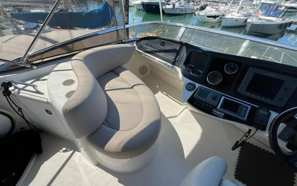 slider 10 Meridian Yacht Sedan 341