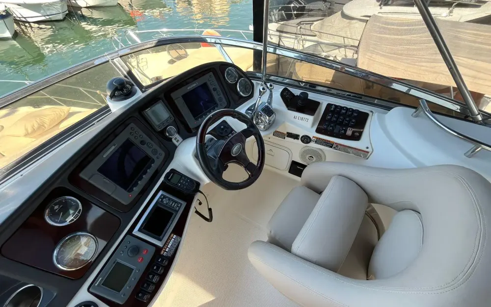 slider 11 Meridian Yacht Sedan 341