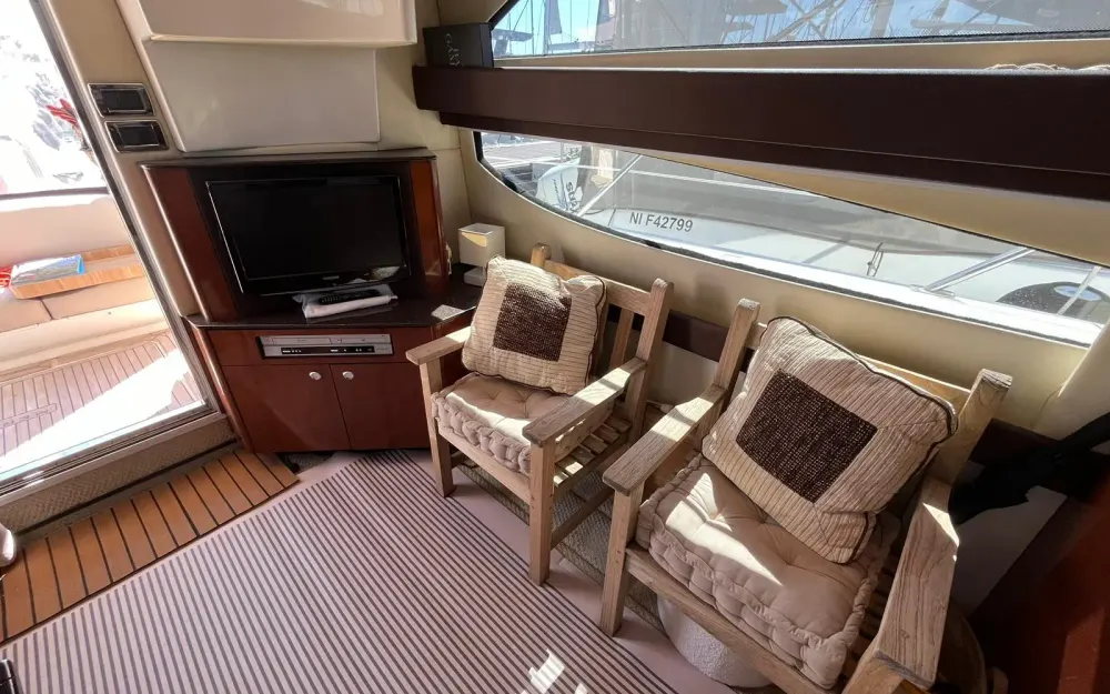 slider 16 Meridian Yacht Sedan 341