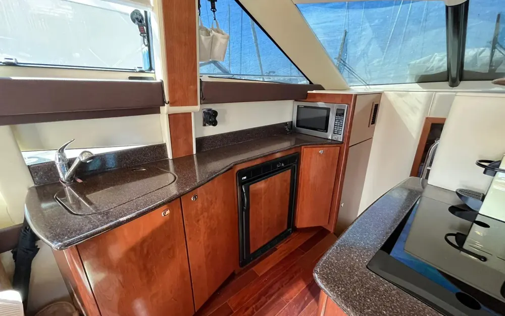 slider 17 Meridian Yacht Sedan 341