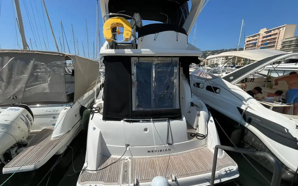 slider 1 Meridian Yacht Sedan 341