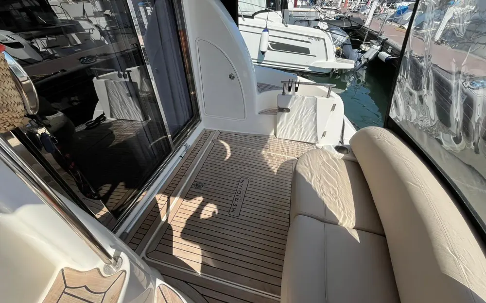 slider 2 Meridian Yacht Sedan 341