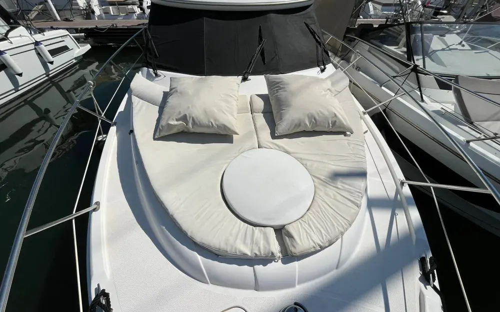 slider 6 Meridian Yacht Sedan 341