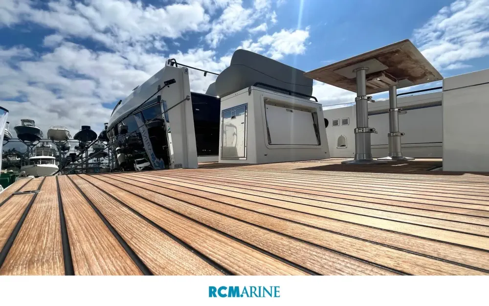 slider 10 Beneteau Flyer 9 Spacedeck