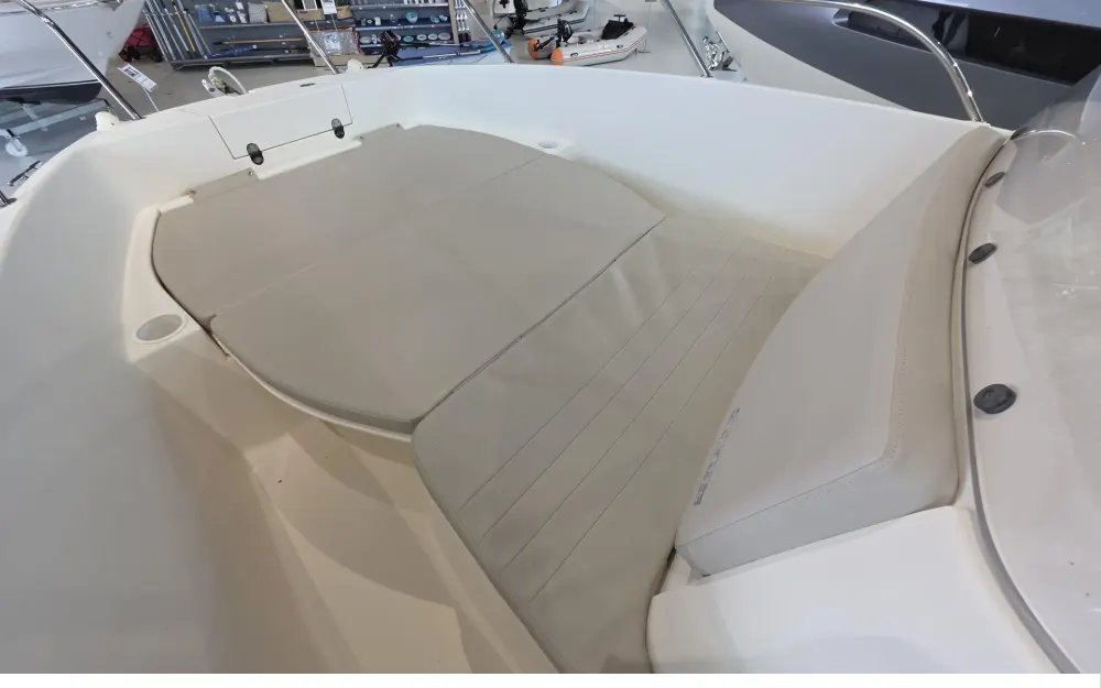 slider 6 Quicksilver Activ 675 Open