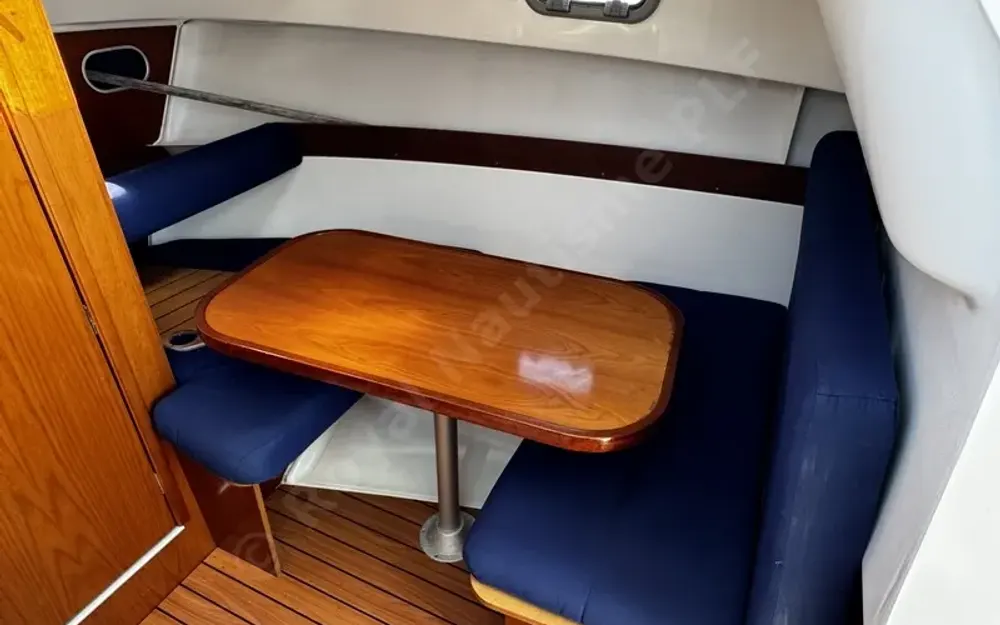 slider 16 Beneteau Antares 710