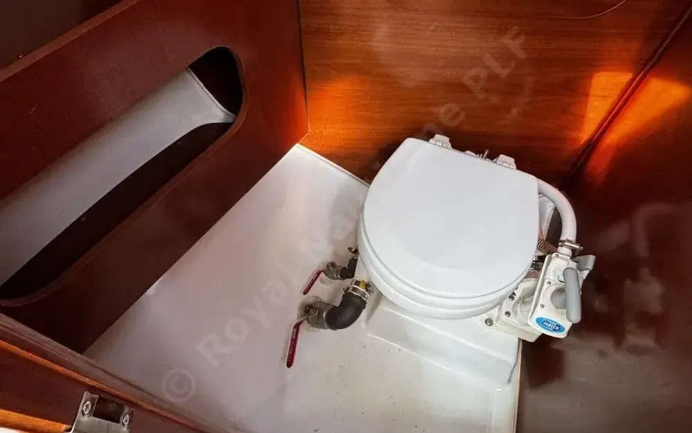 slider 19 Beneteau Antares 710