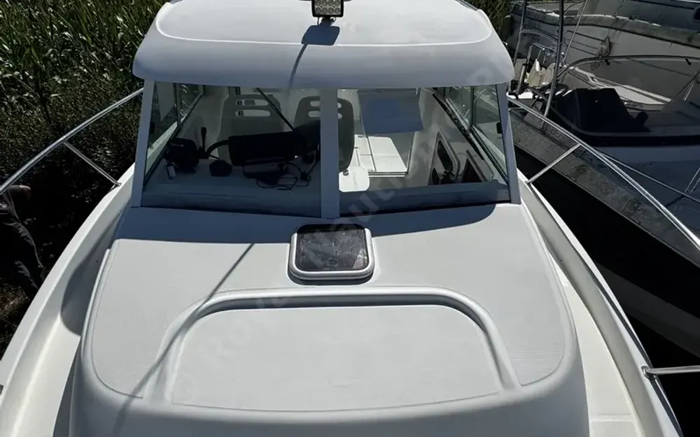 slider 6 Beneteau Antares 710