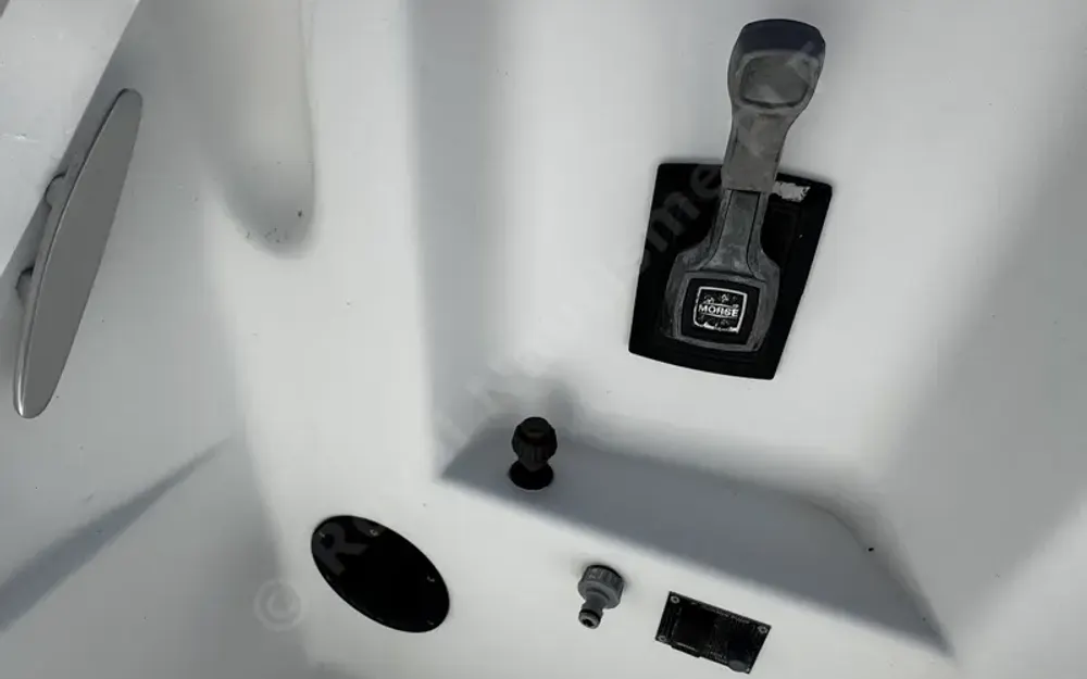 slider 7 Beneteau Antares 710