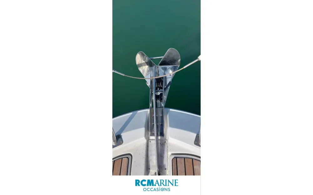 slider 35 Beneteau Antares 11 Fly