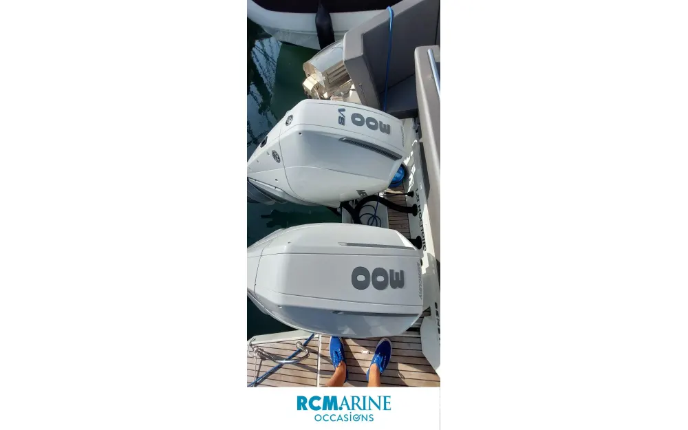 slider 38 Beneteau Antares 11 Fly