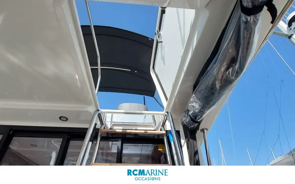 slider 28 Beneteau Antares 11 Fly