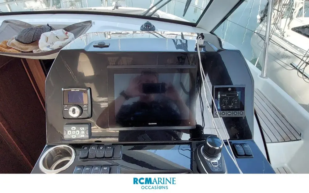 slider 10 Beneteau Antares 11 Fly
