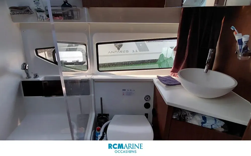 slider 17 Beneteau Antares 11 Fly