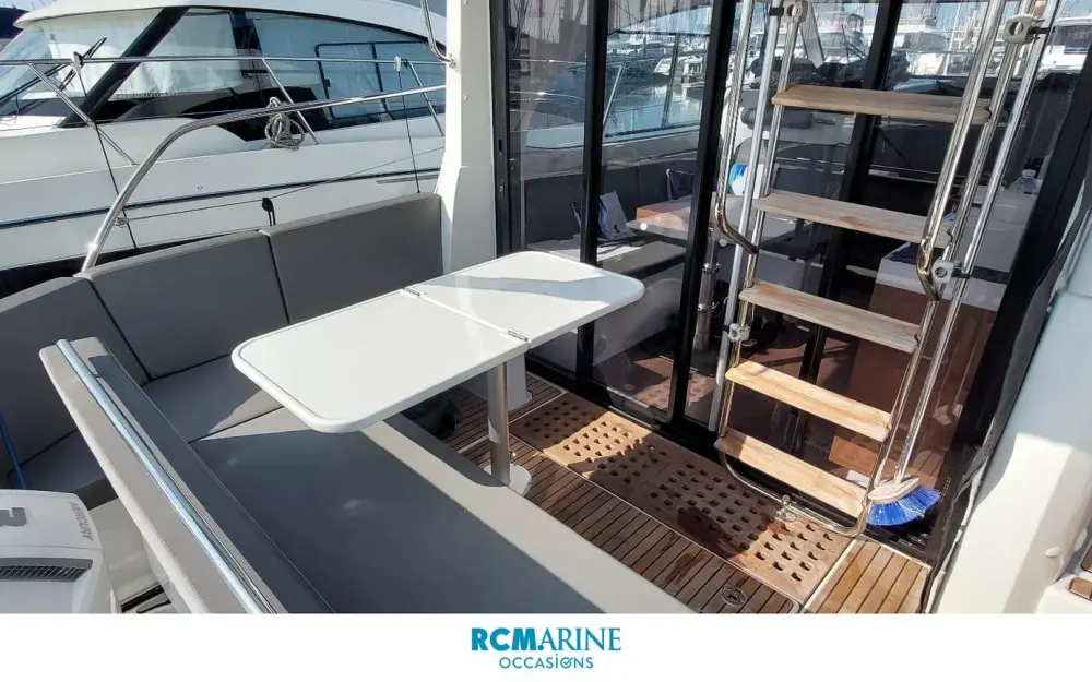slider 27 Beneteau Antares 11 Fly