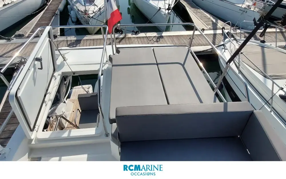 slider 30 Beneteau Antares 11 Fly