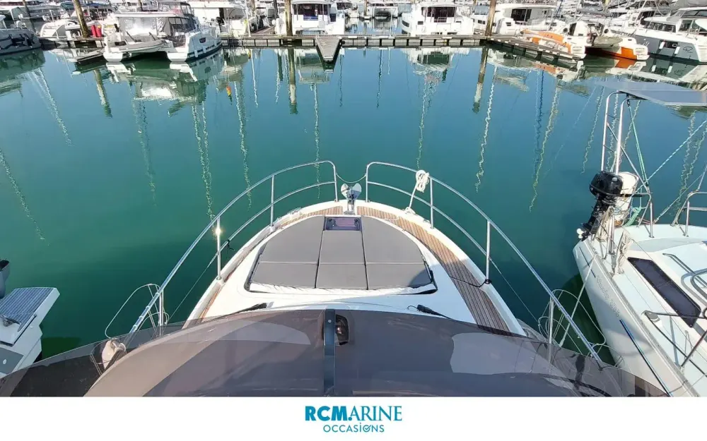 slider 31 Beneteau Antares 11 Fly
