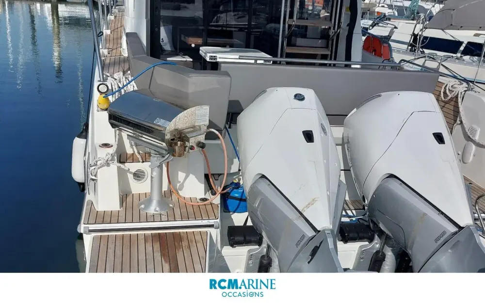 slider 36 Beneteau Antares 11 Fly