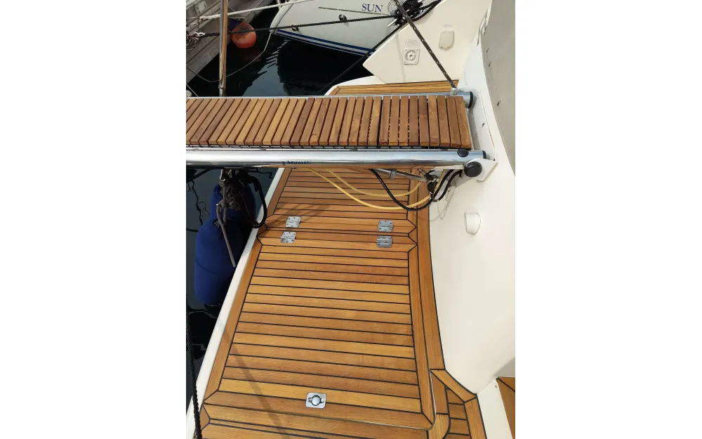 slider 7 Azimut Atlantis 40