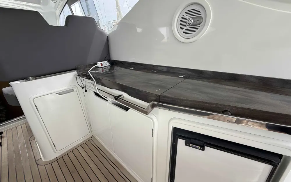 slider 9 Galeon  405 HTL